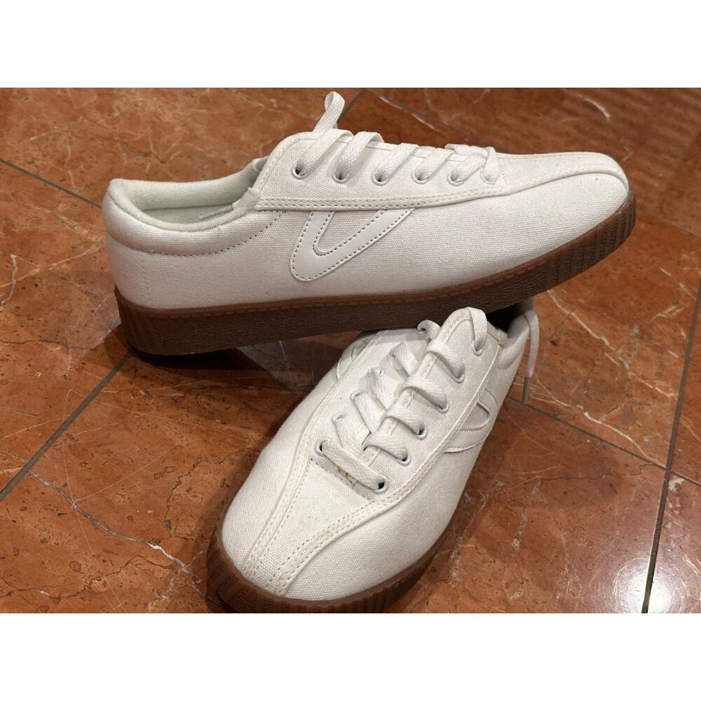 TRETORN WHITE CANVAS NYLITE SNEAKERS GUM SOLE 9.5 M NEW NWOB - Picture 6 of 8